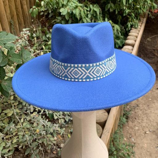 Sombrero Azul [0]