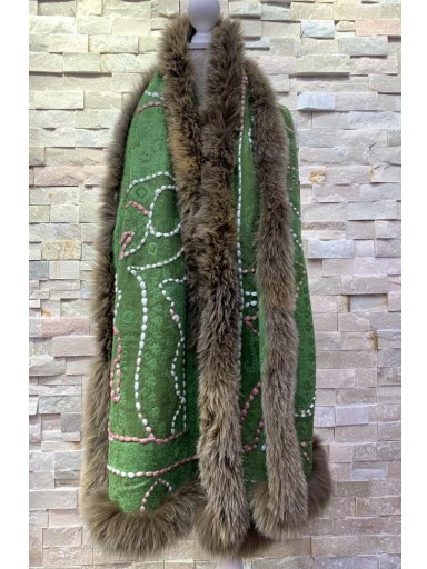 Bufanda cashmere verde ribeteada en pelo natural marrón [1]