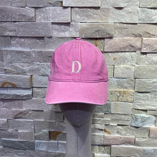 Gorra personalizada rosa con inicial [1]