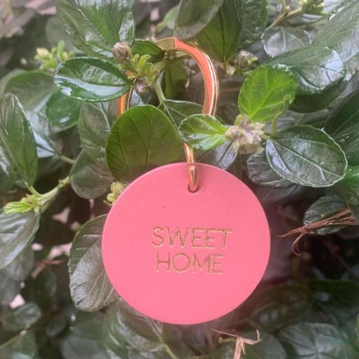 Llavero piel circular sweet home rosa