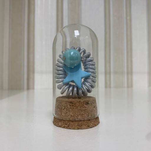 Coletero espiral plata con estrella azul y bola en minibote de cristal [0]