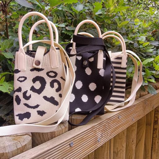 Bolso mini punto lunares negro y blanco [1]