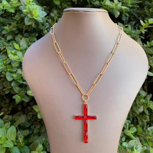 Collar cadena de acero cruz latina roja