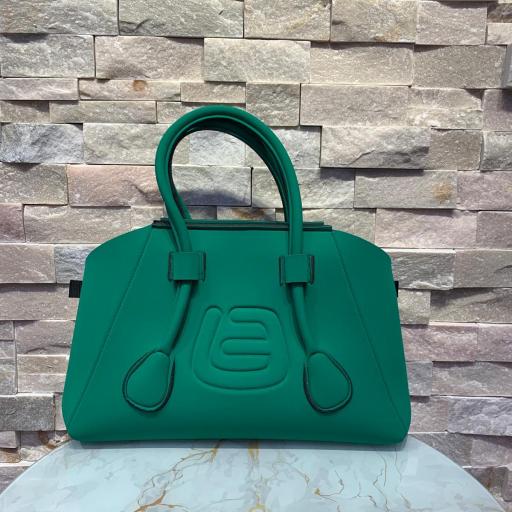 Bolso La Fille des Fleurs verde extensible con asas superpuestas 