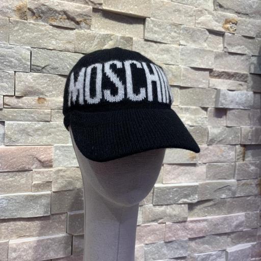 Visera de Moschino blanca y negra [1]