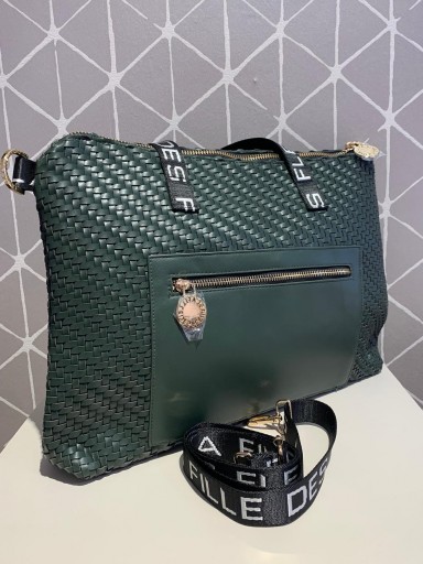 Bolso La Fille des Fleurs maletín ecopiel trenzado verde [1]