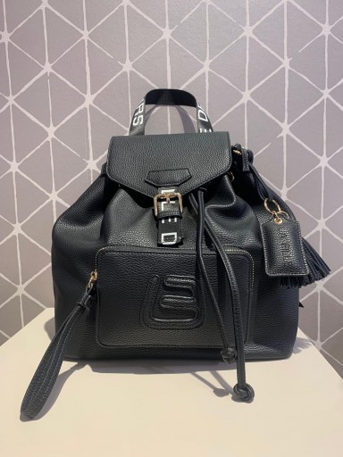 Mochila Negra La Fille ecopiel 