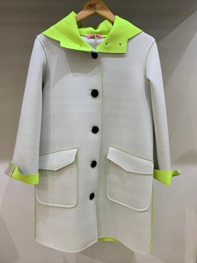 Abrigo largo Tekno La Fille gris y amarillo fluor 