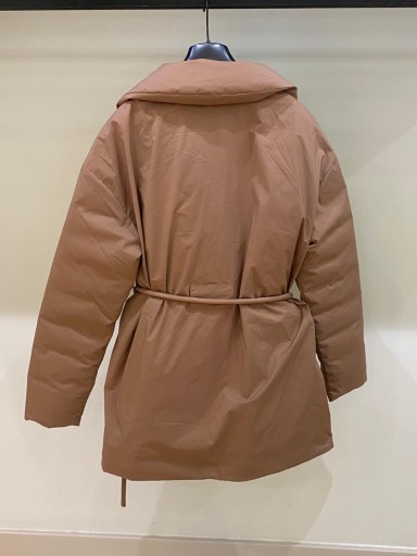 Abrigo con bolsillo y cinturón avellana Emma&Gaia [2]