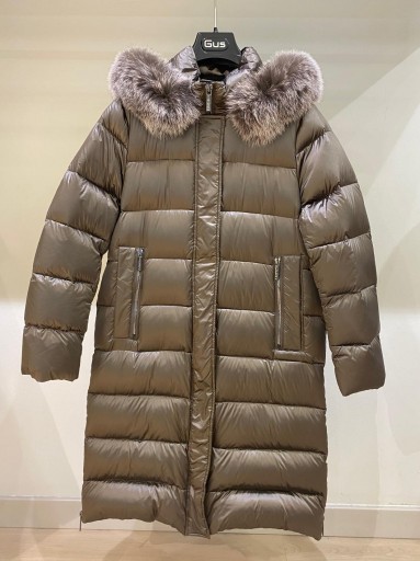 Abrigo Gus piedra dorado 