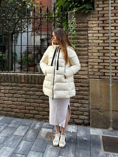 Abrigo plumífero blanco cordónes Emma&Gaia [1]