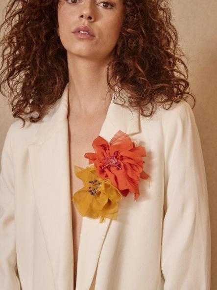 Broche Latido flor gasa naranja [1]