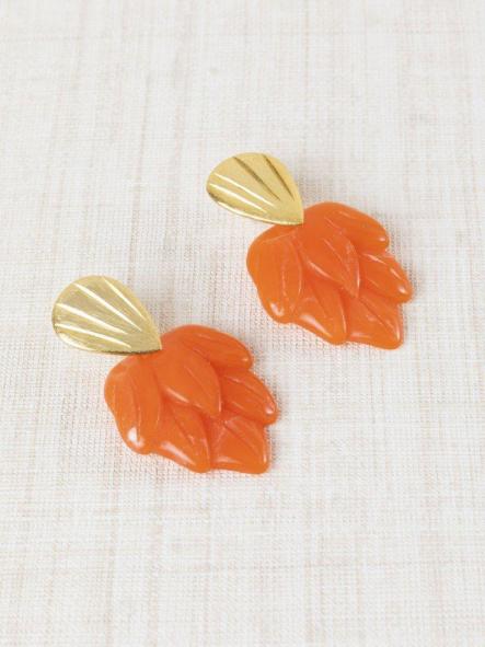 Pendiente hojas resina coral
