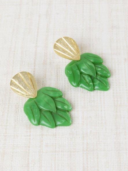 Pendiente hojas resina verde