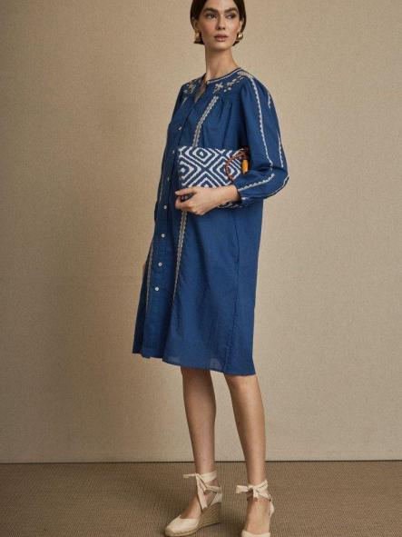 Vestido azul bordado blanco  [1]