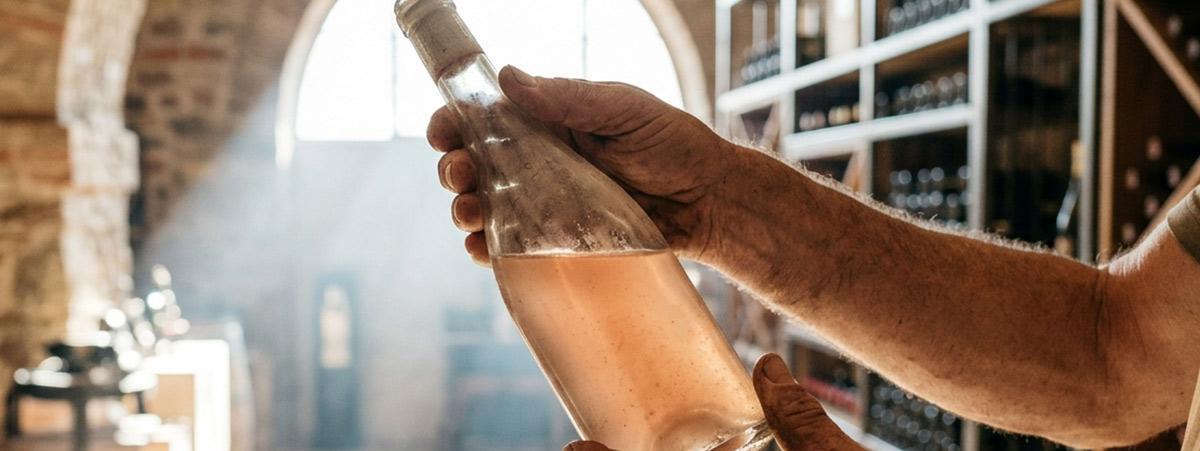 Vino ancestral: guía del método ancestral