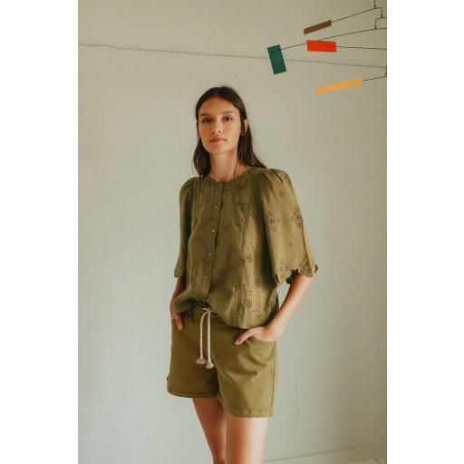 SHORT CINTURA ENGOMADA CORDÓN  [1]