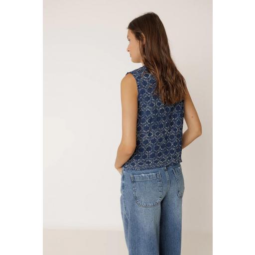 CHALECO ENGOMADO CON LAZADA  [2]