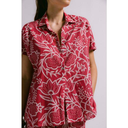 BLUSA LUNA FLOR DECO ROJO 