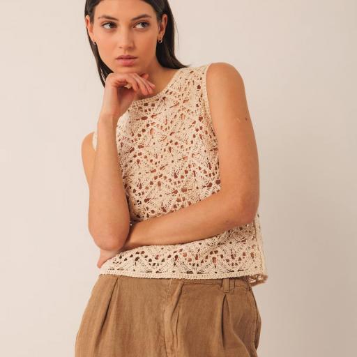 TOP ABOTONADO CROCHET