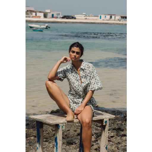 CAMISA ESTAMPADO VINTAGE 