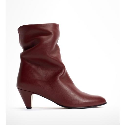 VULLY STILETTO POMEGRANATE  [2]