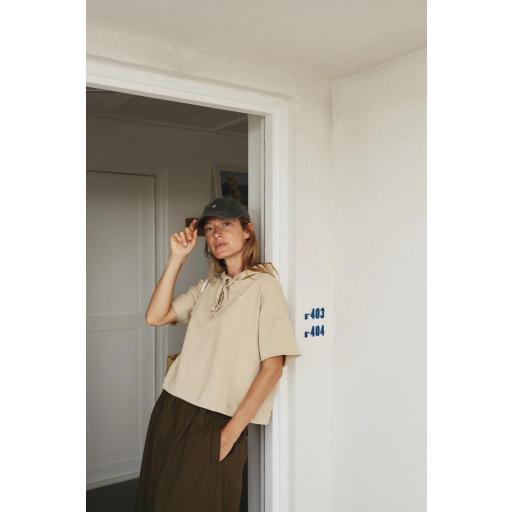 SUDADERA CON CAPUCHA MANGA CORTA  [0]