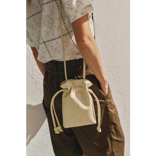 MINI BOLSO PIEL FRUNCIDA  [1]