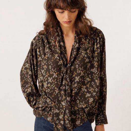 CAMISA OVERSIZE PAÑUELO  [2]