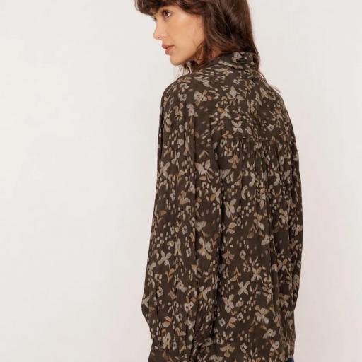 CAMISA OVERSIZE PAÑUELO  [3]