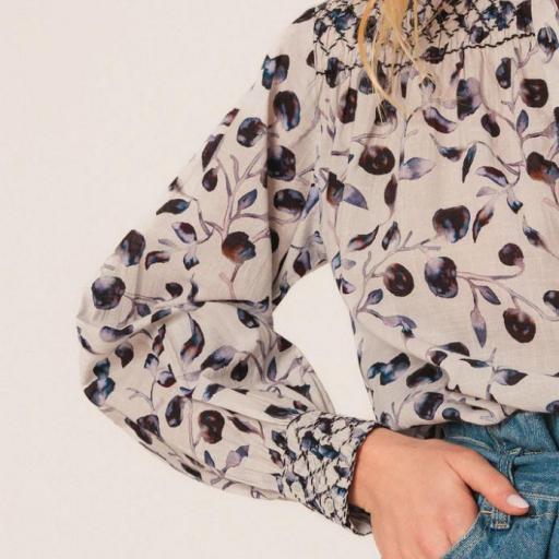 BLUSA DETALLE SMOKE 