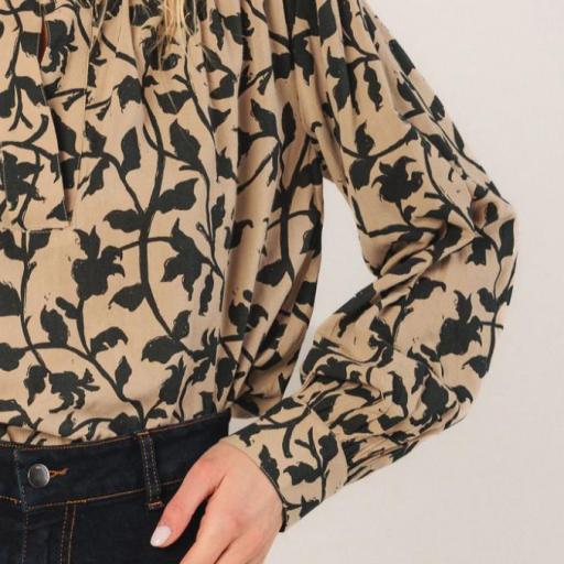 BLUSA CUELLO MAO 