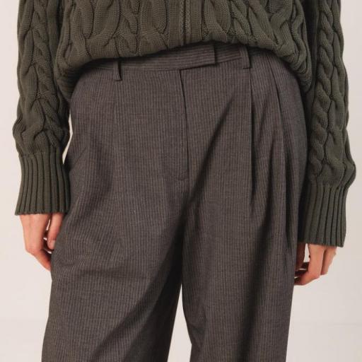PANTALÓN VESTIR PINZAS