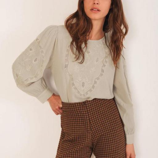 BLUSA BORDADO ROMÁNTICO  [1]