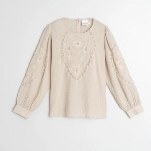 BLUSA BORDADO ROMÁNTICO  [3]