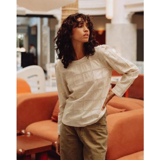 BLUSA COMBINADA BORDADA  [1]