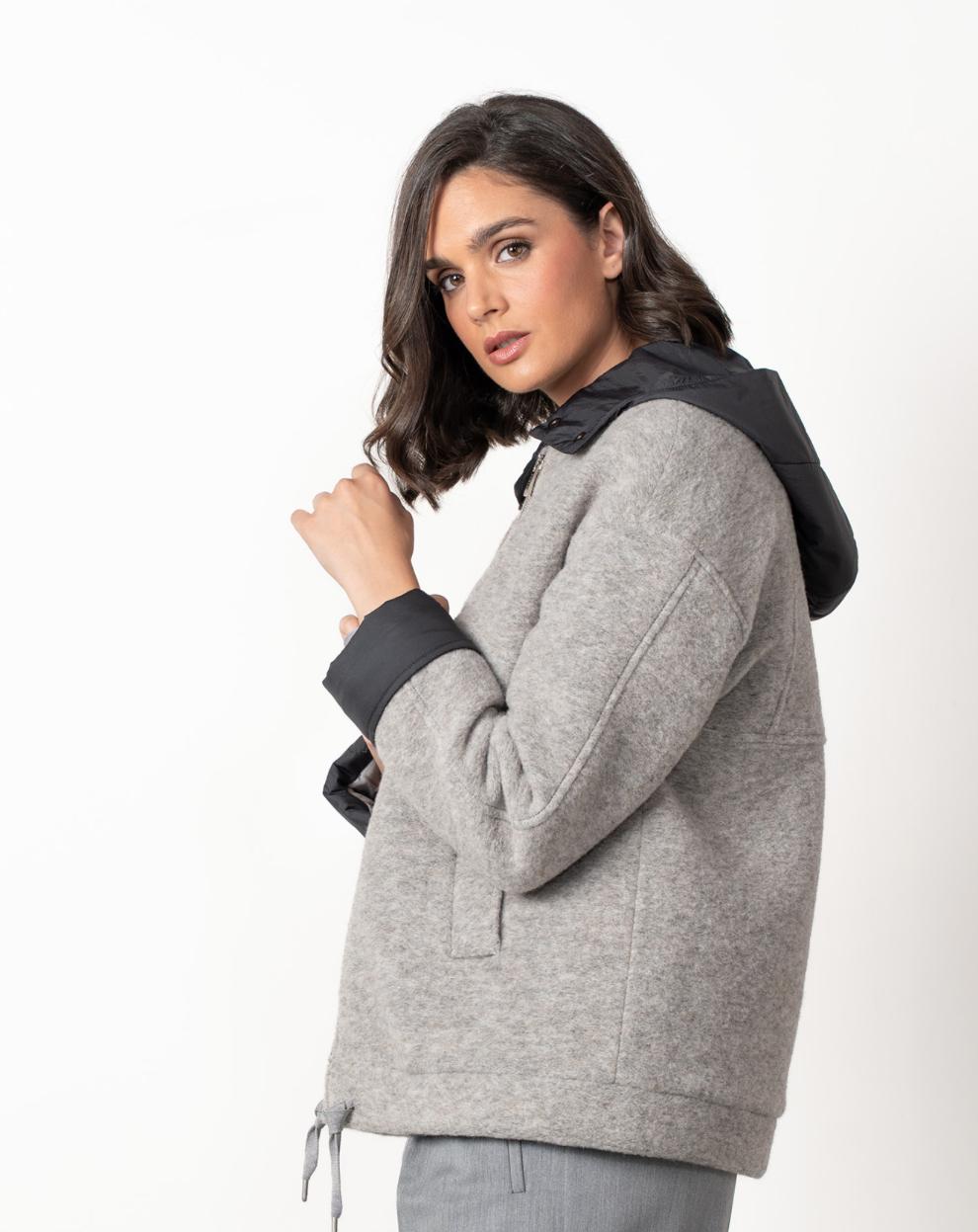 CHAQUETÓN COMBINADO EN LANA COCIDA Y NYLON CON CAPUCHA DESMONTABLE