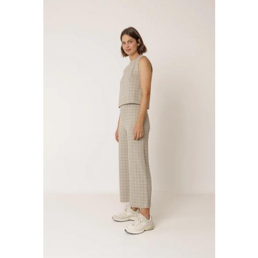 PANTALÓN ENGOMADO JAMES  [1]