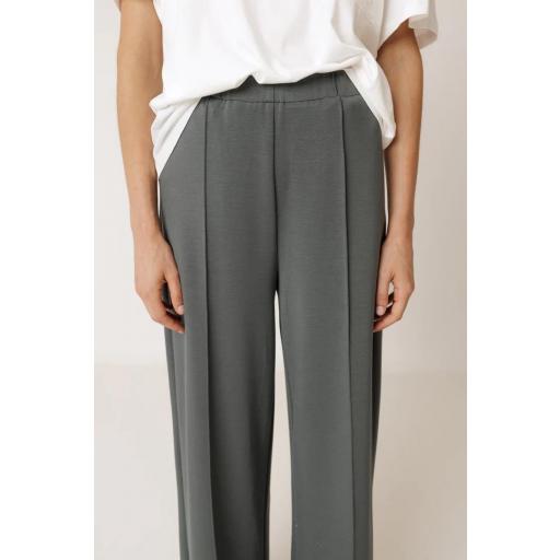 PANTALÓN FLUIDO MODAL 