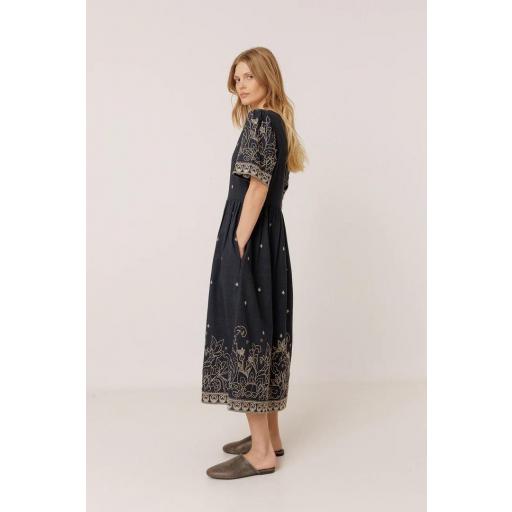 VESTIDO BORDADO  [2]