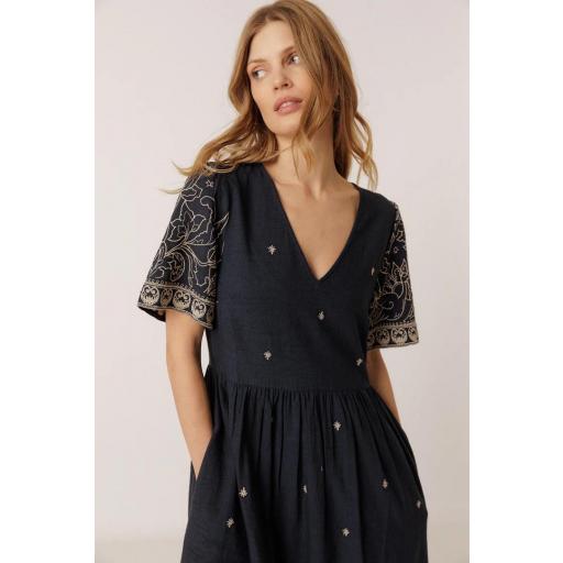 VESTIDO BORDADO  [1]