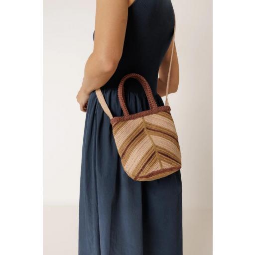 MINI BOLSO VERANIEGO RAFIA 