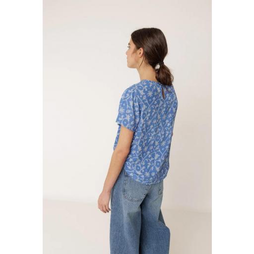 CAMISA CON ENCAJE  [2]