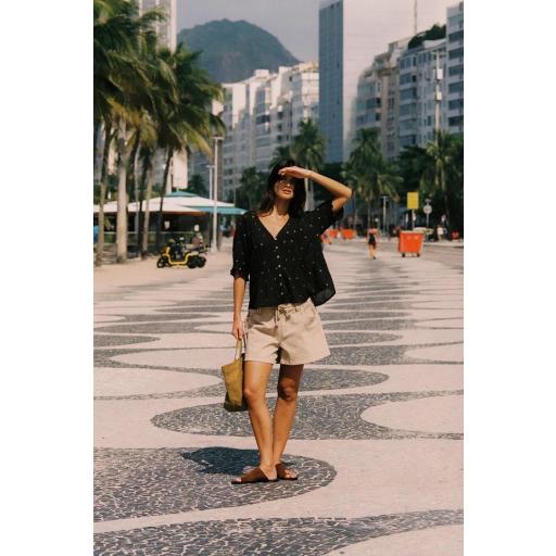 CAMISA ROMÁNTICA BORDADOS FLOR  [1]