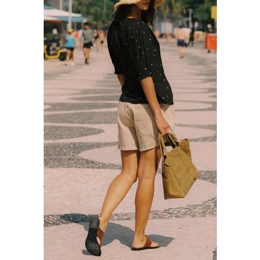 CAMISA ROMÁNTICA BORDADOS FLOR  [2]