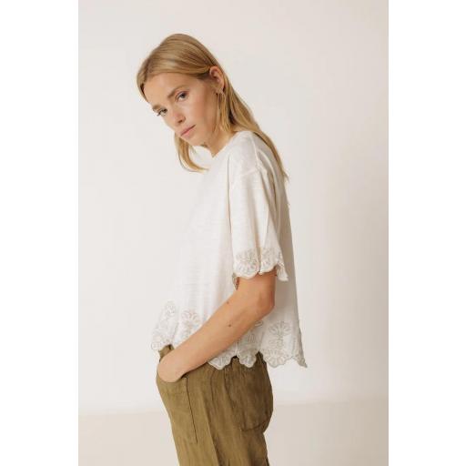 CAMISETA BOXY BORDADA  [2]