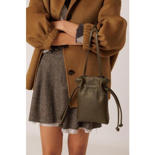 MINI BOLSO PIEL FRUNCIDA 