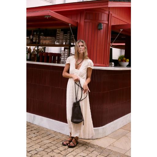 BOLSO BUCKET DE PIEL TRENZADA  [1]