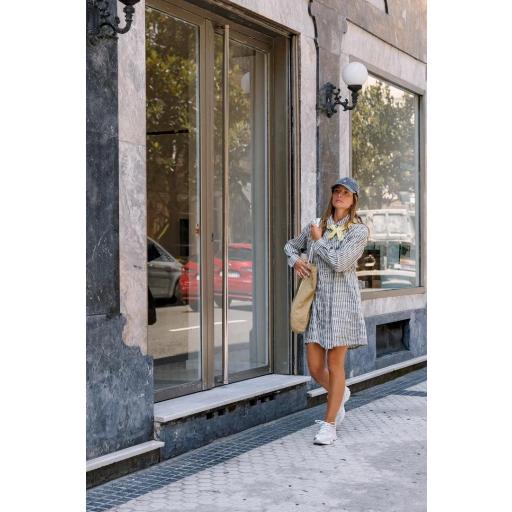 VESTIDO CORTO OVERSIZE  [2]