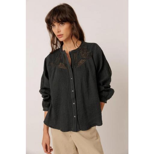 CAMISA COMBINADA CON PUNTILLAS  [2]